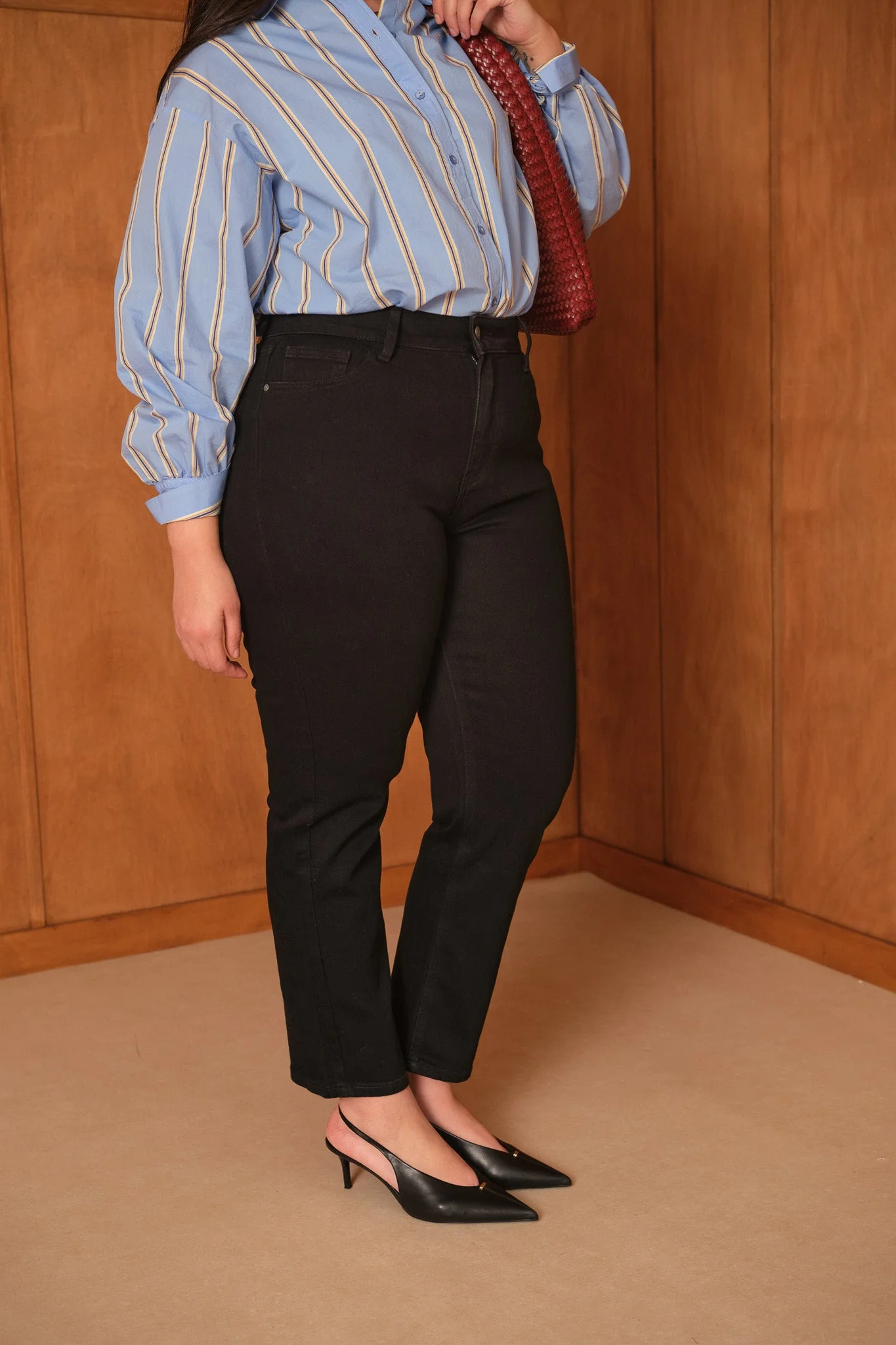 Jean Clara - denim noir - curvy - Image 3